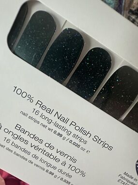BScot Topic Holographic Glitter Nail Strips